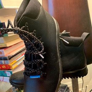 NATIVE Unisex Waterproof Boots, women's size 12